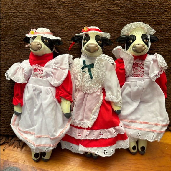 New Vintage Cow Dolls Ceramic Polyresin Cow Milk Maid Ladies 1990’s Set of 3 - Picture 1 of 8